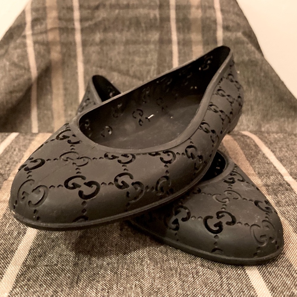 Gucci GG Perforated Flats 38 EU/8 US Black Rubber